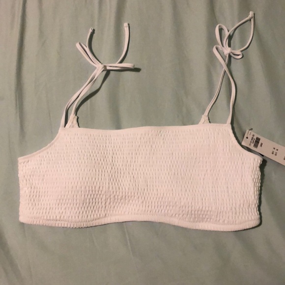 NWT! Abercrombie & Fitch White Smocked Bikini Top - Picture 3 of 6